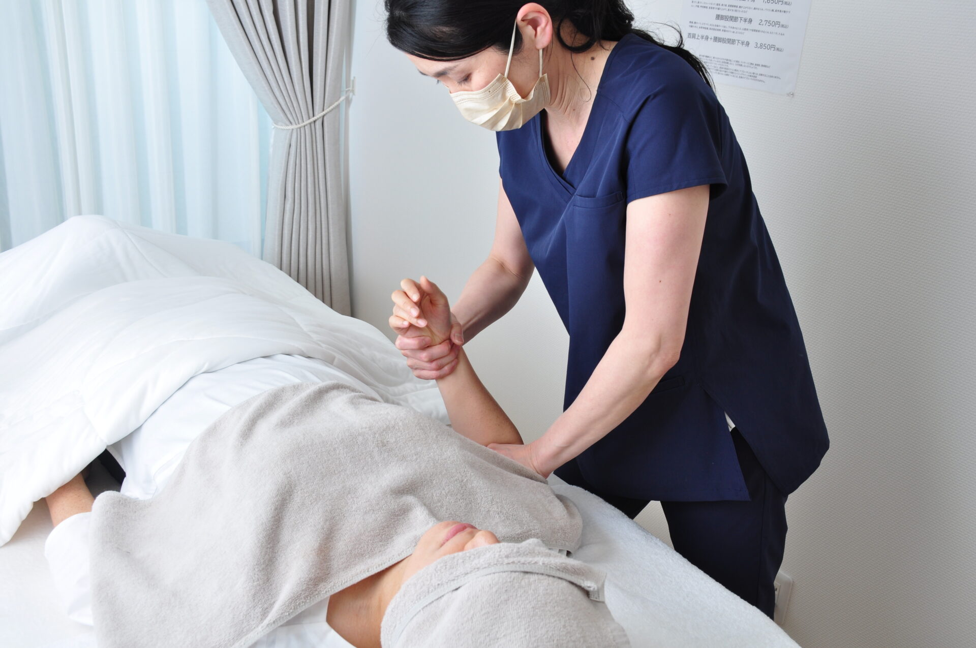 肩の痛みで上がらなかった腕の療術 | 美容療術院　Aplice（アプリ―チェ）　エステや整体で改善できなかった根本治療